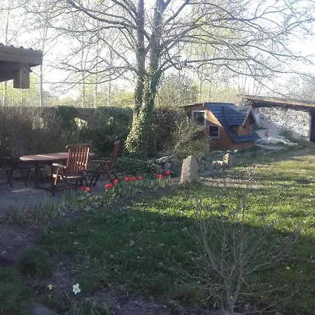 Oda ve Kahvaltı Lindholt 3*