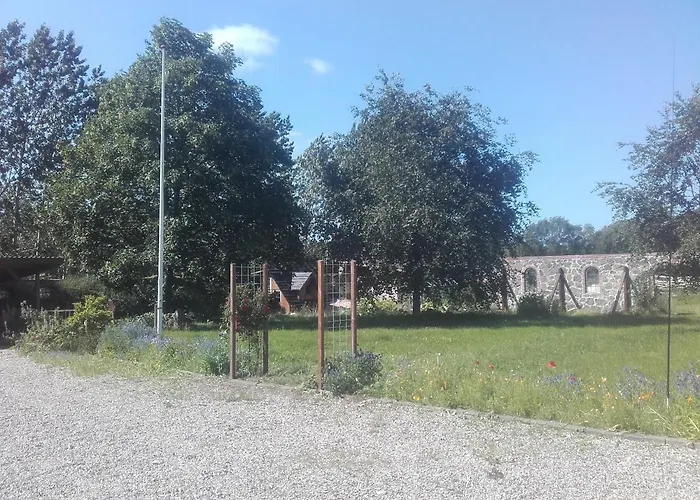 Lindholt Bed & Breakfast 3*